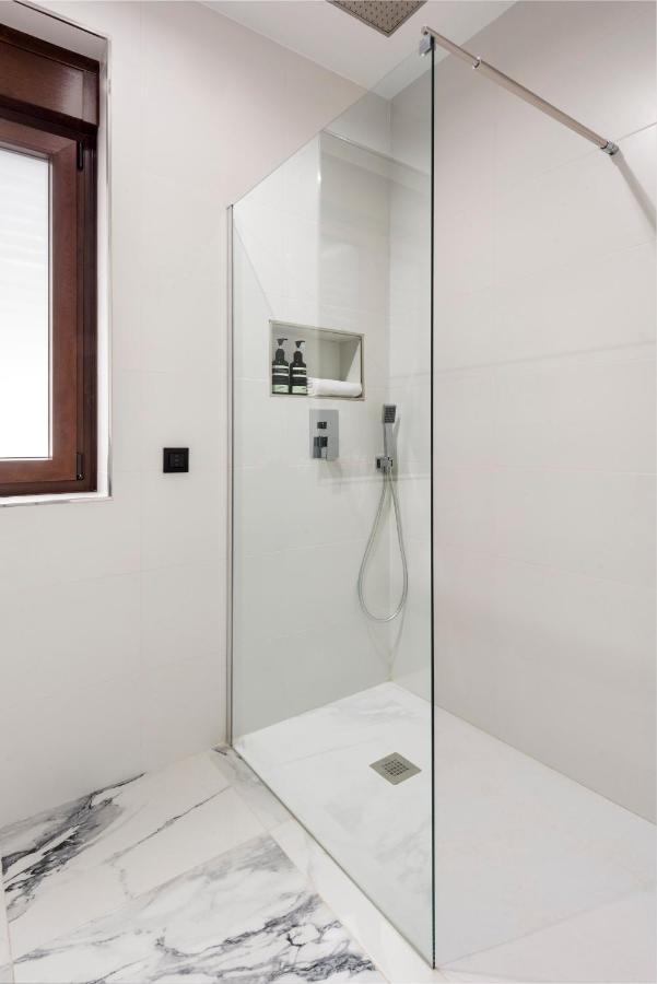 Quivir Apartamentos Deluxe Casa Del Arco Andújar Екстериор снимка