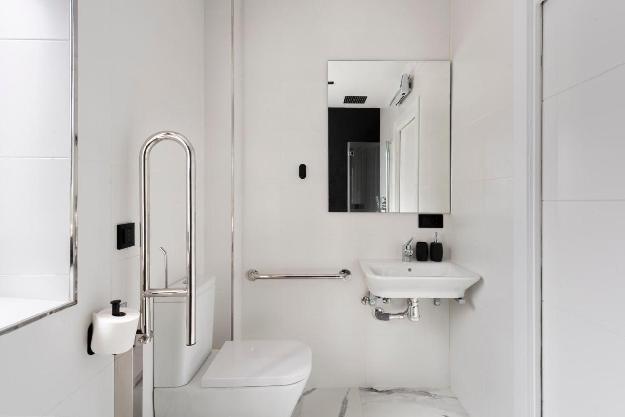 Quivir Apartamentos Deluxe Casa Del Arco Andújar Екстериор снимка