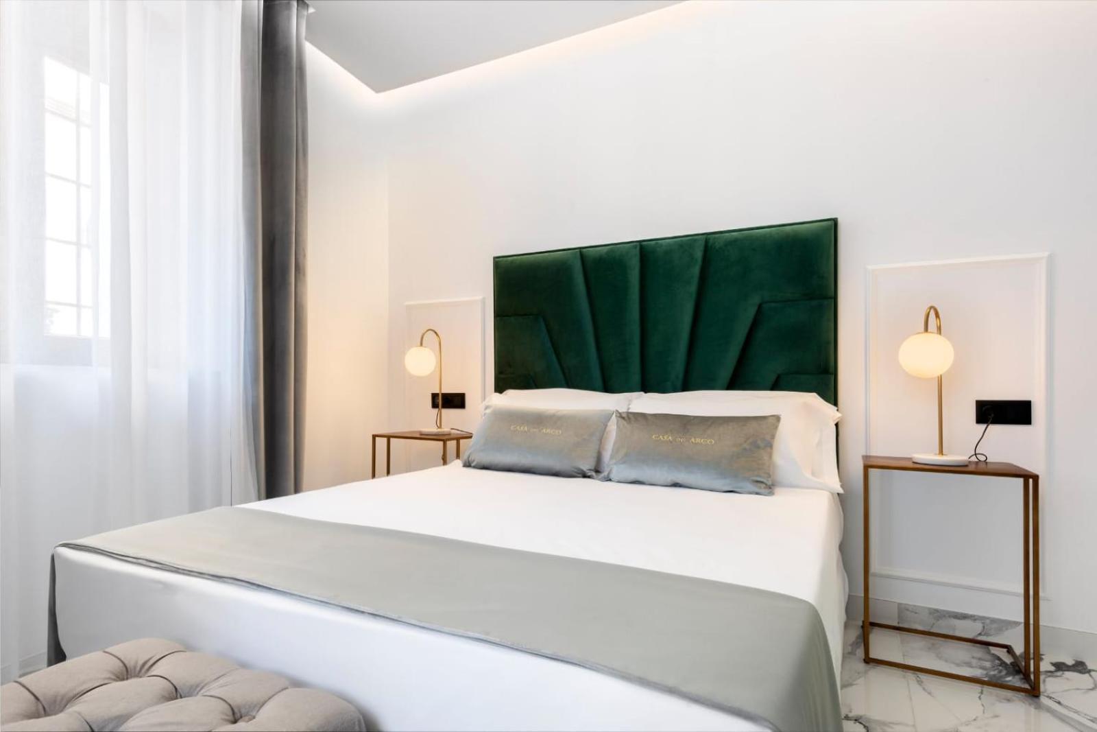 Quivir Apartamentos Deluxe Casa Del Arco Andújar Екстериор снимка